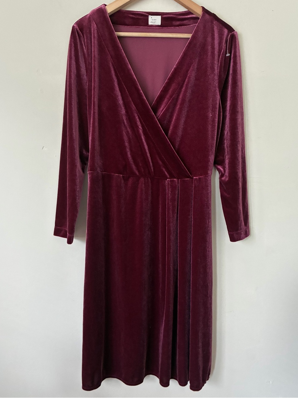 A New Day Burgundy Velvet Wrap V-Neck Midi Dress Long Sleeve Wine Red L Party